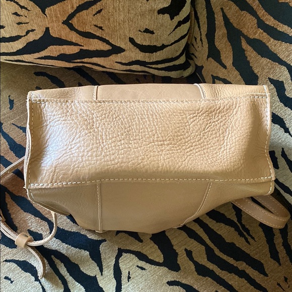 Portland Leather Lola Crossbody Tote Bag - Picture 8 of 11